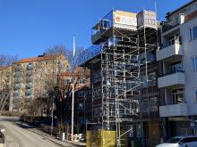 Projekt ombyggnad av översta våningsplanet, byggställning monterad